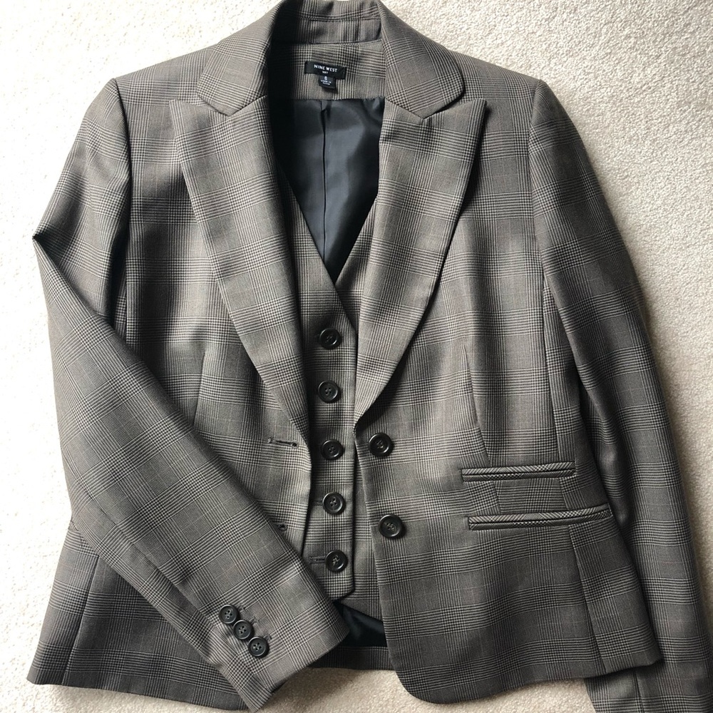 Nine West 3-piece pant suit